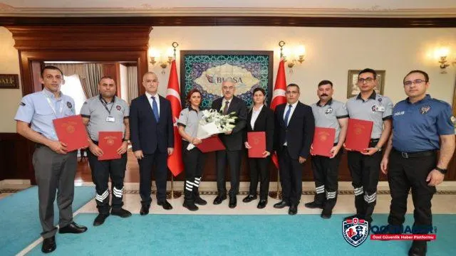 Bursa Valisi Erol Ayyıldız 26-30 Haziran Özel Güvenlik Haftası Kapsamında Özel Güvenlik Görevlilerini Makamında Kabul Etti