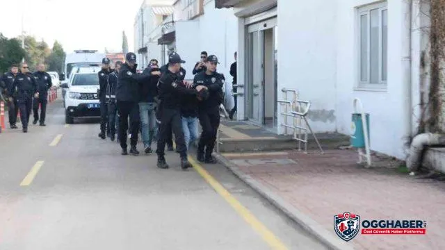 Adliyede özel güvenlik görevlilerini darp eden 5 zanlı tutuklandı