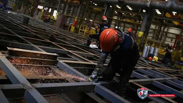 Kamudaki 700 bin işçi bu kararı bekliyor! Zam oranı yarın belli olacak Kamudaki 700 bin işçi bu kararı bekliyor! Zam oranı yarın belli olacak