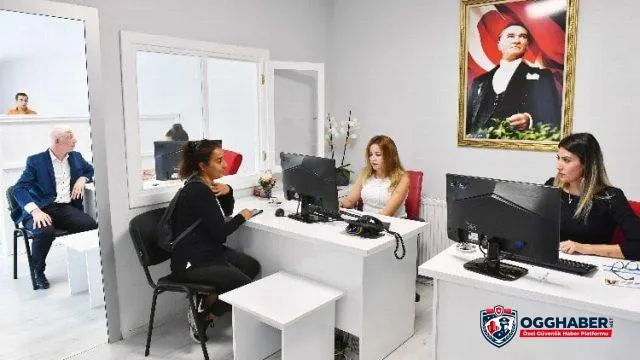 Kariyer Merkezi işveren ve iş arayanlar arasında köprü oluyor