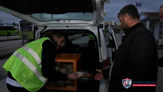 Kocaeli'den minibüsçülere sıcak iftarlık